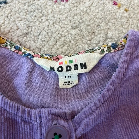 Mini Boden / Button Pinafore Dress in Aster Purple Size 3-4 - Picture 3 of 7
